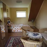 Beautiful With Garden Apartmán