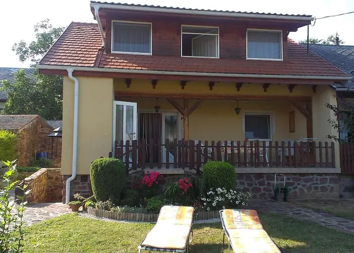 Apartment Beautiful With Garden