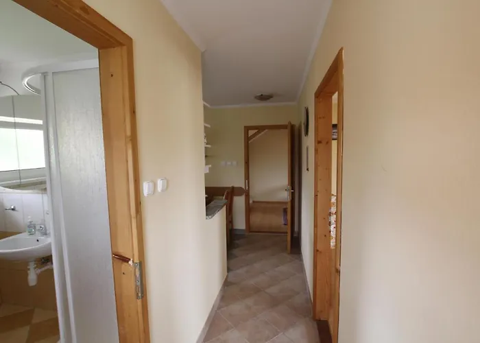 Apartment Beautiful With Garden